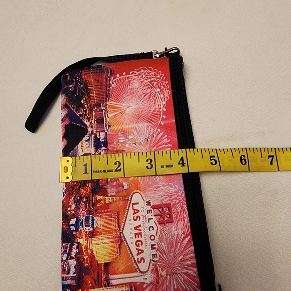 Las Vegas Pink Padded Wristlet - Picture 7 of 8